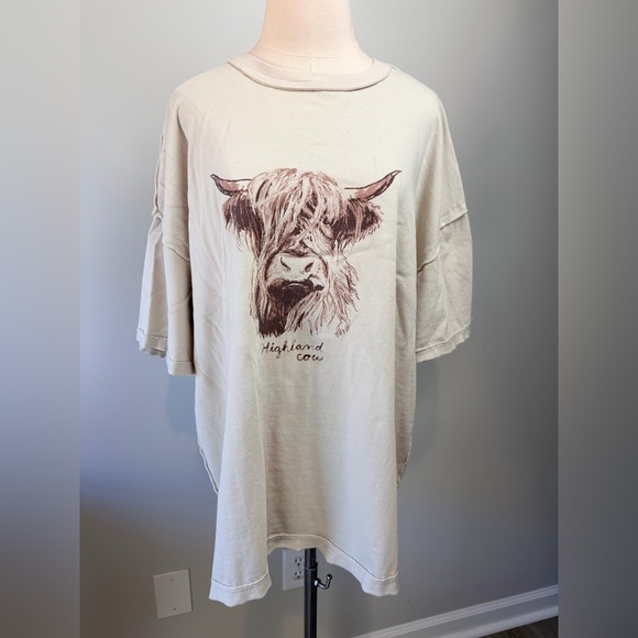 We The Free Cream Graphic Tee - Picture 2 of 7